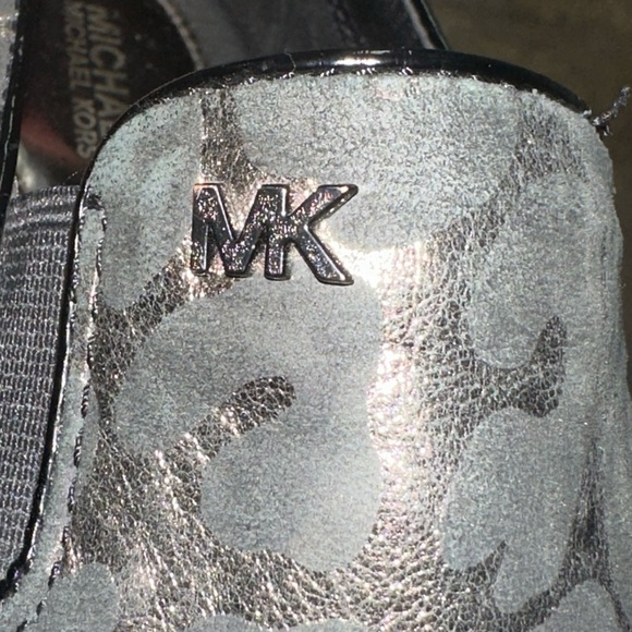 Michael Kors Size 6 - Picture 6 of 7